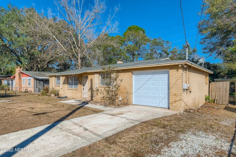 11949 Daffodil Cir N, Jacksonville, FL 32246