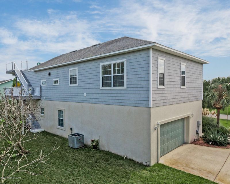 12 Linda Mar Dr, St Augustine Beach, FL 32080