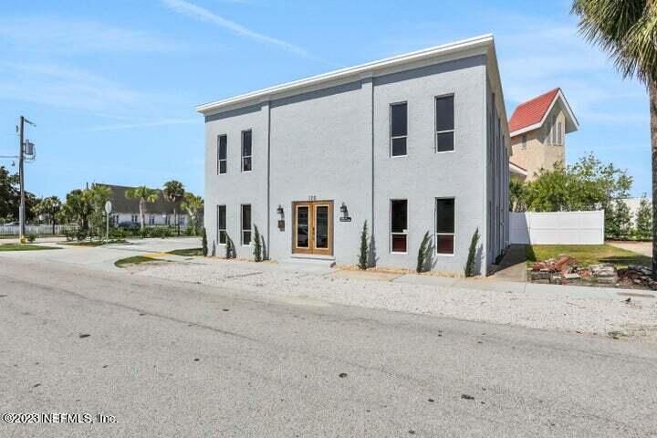 120 5th St N, Jacksonville Beach, FL 32250
