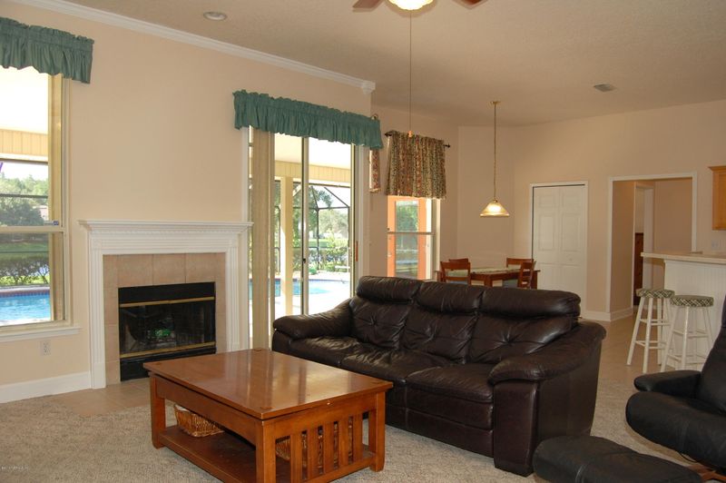 120 Village Green Ave, St Johns, FL 32259