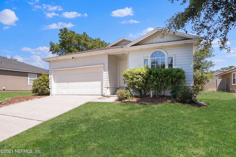 12017 Cancun Dr, Jacksonville, FL 32225