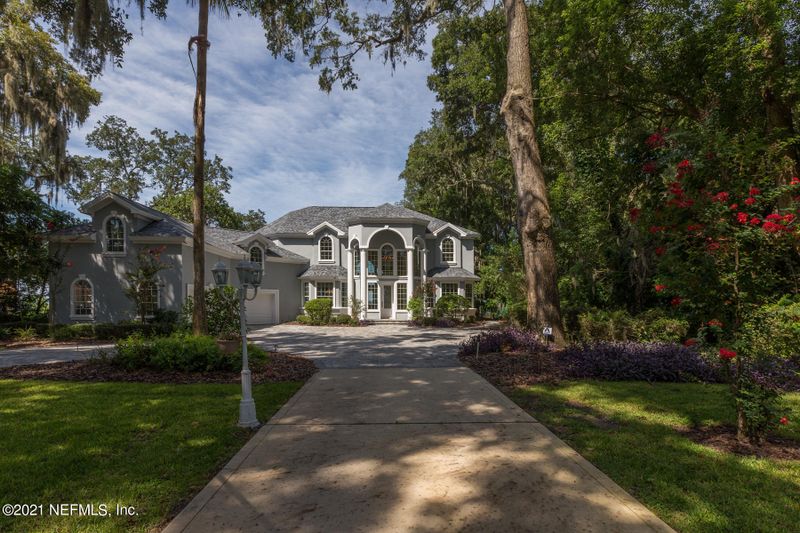1202 San Amaro Rd, Jacksonville, FL 32207