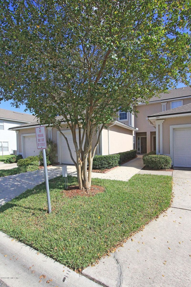 1202 Southern Stream Ct, St Johns, FL 32259