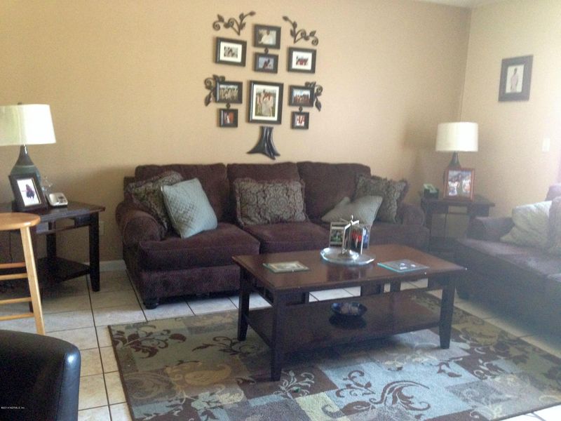 12029 Cancun Dr, Jacksonville, FL 32225