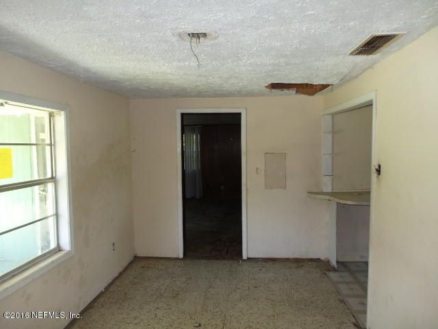 12041 Beaver St, Jacksonville, FL 32220