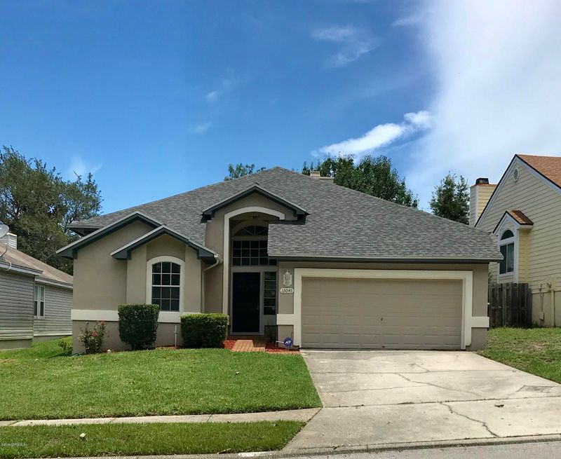 12045 Harbour Cove Dr S, Jacksonville, FL 32225