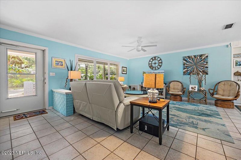 1206 Kings Rd, Neptune Beach, FL 32266
