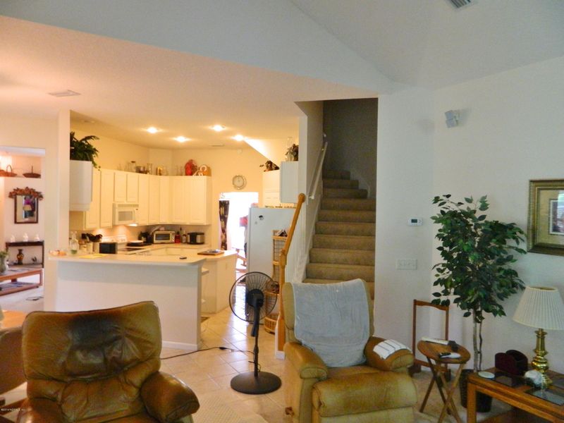 12067 Rainbow Lake Dr E, Jacksonville, FL 32258