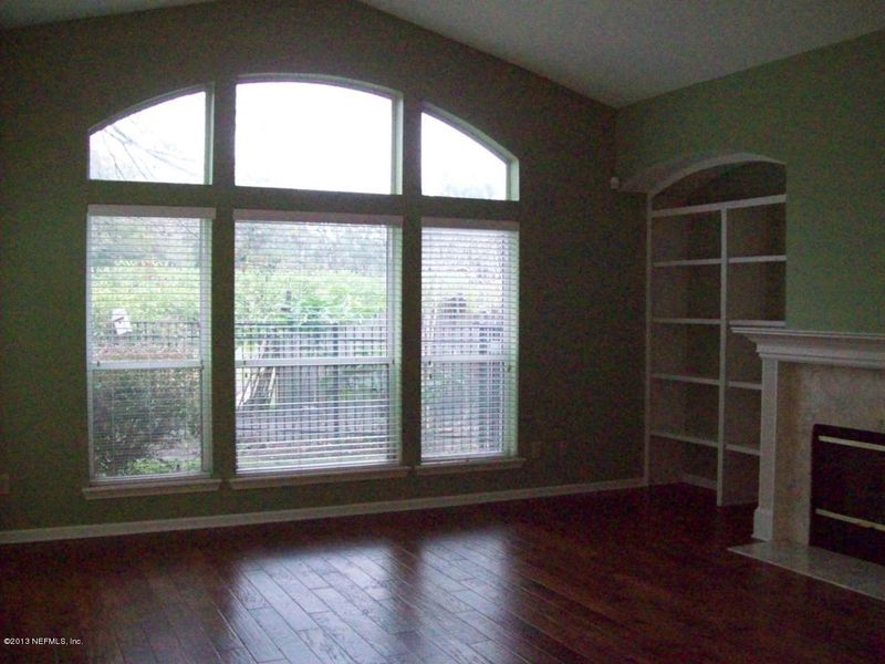 12071 River Plantation Dr, Jacksonville, FL 32223