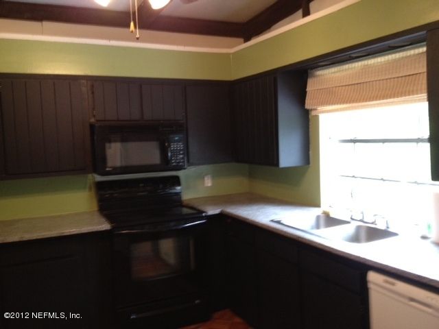 12074 Powell Rd, Jacksonville, FL 32221