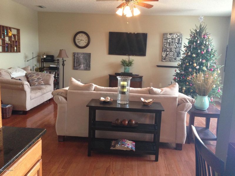 12089 Autumn Sunrise Dr, Jacksonville, FL 32246
