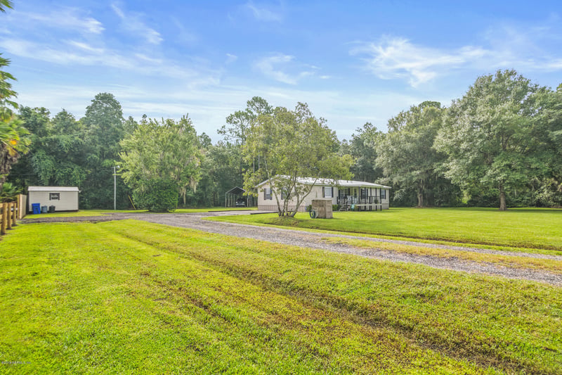 121 Bates Lane Trl, Elkton, FL 32033