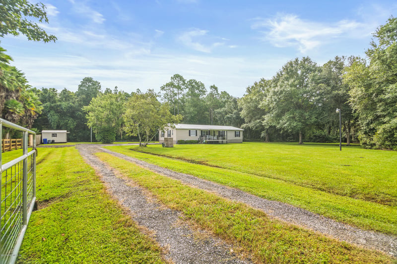 121 Bates Lane Trl, Elkton, FL 32033