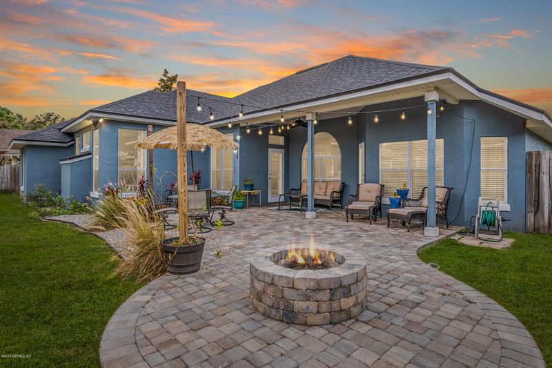 121 Hondo Dr, St Augustine, FL 32086
