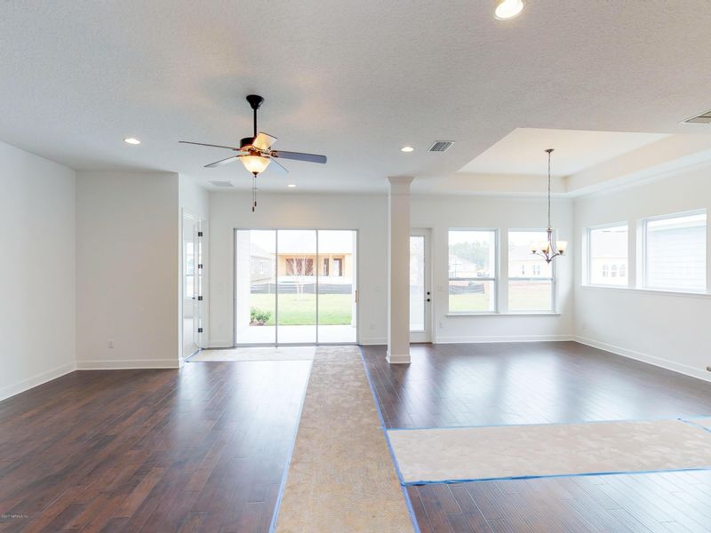 121 Lazy Crest Dr, Ponte Vedra, FL 32081