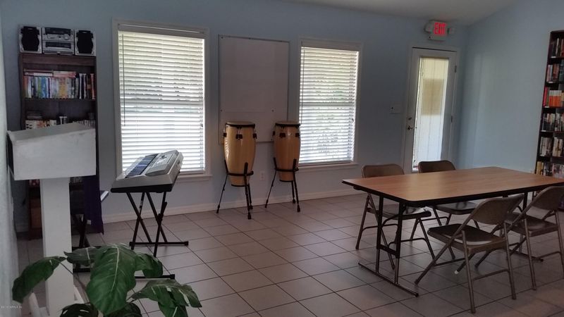 121 Meadow Ave, St Augustine, FL 32084