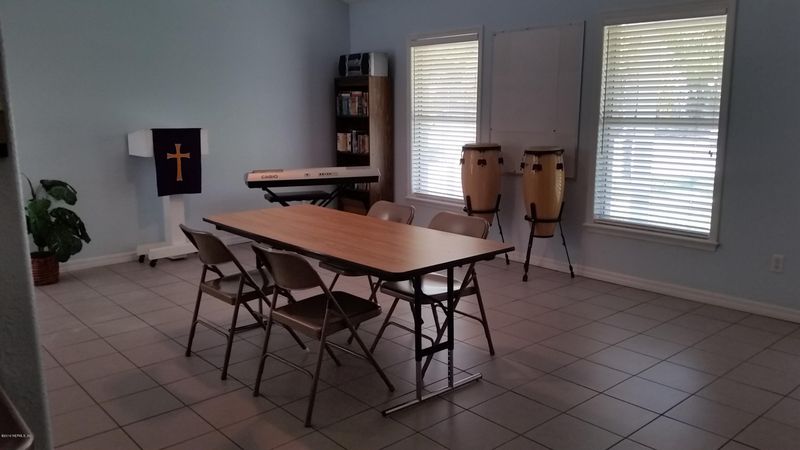 121 Meadow Ave, St Augustine, FL 32084
