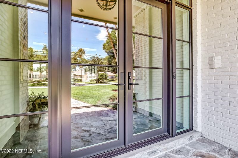 121 Plantation Cir S, Ponte Vedra Beach, FL 32082