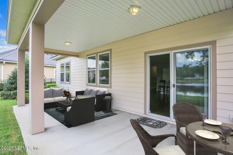 121 S Arabella Way, St Johns, FL 32259