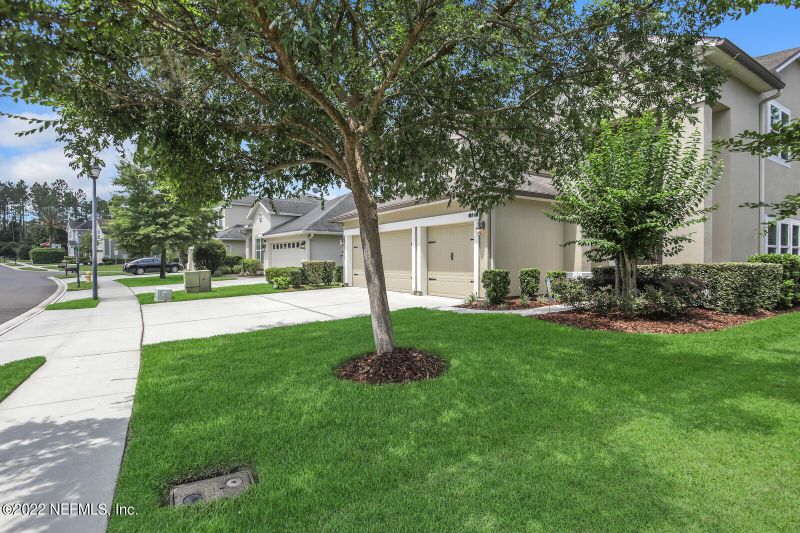 121 Tollerton Ave, St Johns, FL 32259