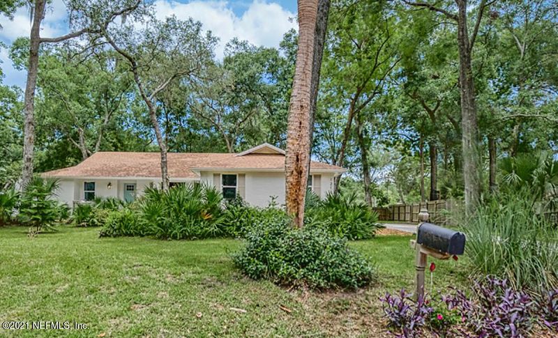 1211 Forest Oaks Dr, Neptune Beach, FL 32266