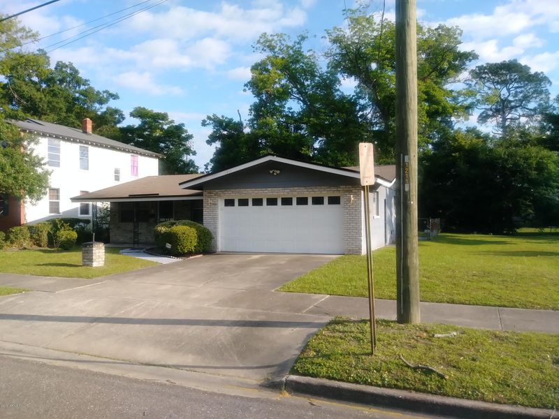 1211 W 12th St, Jacksonville, FL 32209