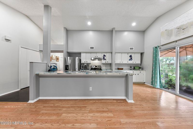 1212 13th St N, Jacksonville Beach, FL 32250