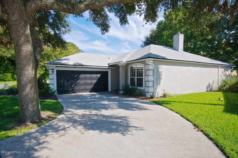 1212 Linkside Dr, Atlantic Beach, FL 32233