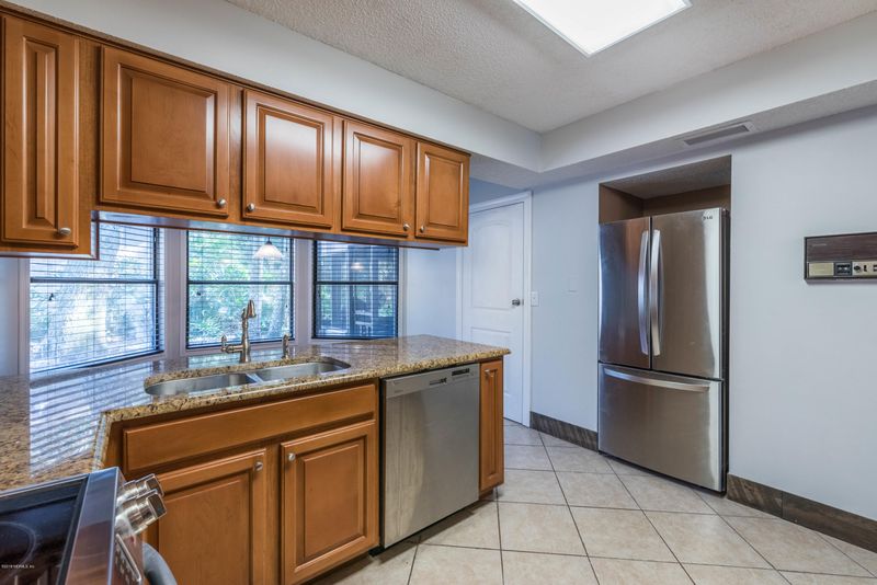 12131 Hidden Hills Dr S, Jacksonville, FL 32225