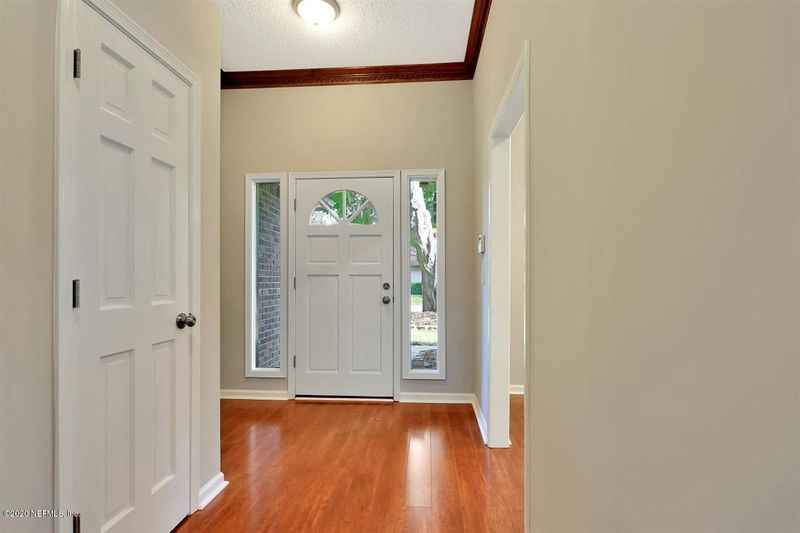 12132 Babbling Brook Dr, Jacksonville, FL 32225