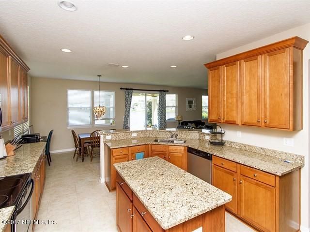 12132 Diamond Springs Dr, Jacksonville, FL 32246