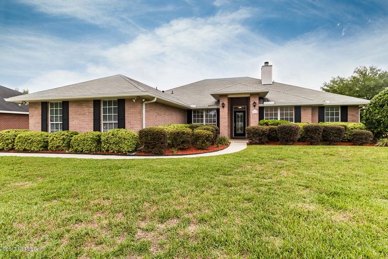 1214 Mcgirts Creek Dr E, Jacksonville, FL 32221