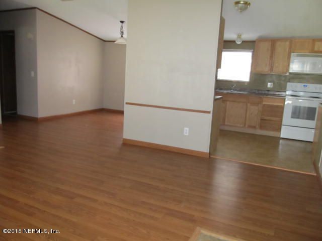 1215 Pangola Dr, Jacksonville, FL 32205