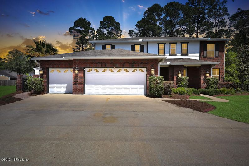 12150 Pebble Point Dr W, Jacksonville, FL 32218