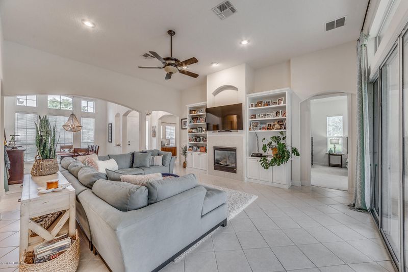 1219 Crabapple Ct, Jacksonville, FL 32259
