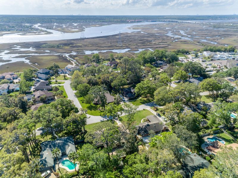1219 Trailwood Dr, Neptune Beach, FL 32266