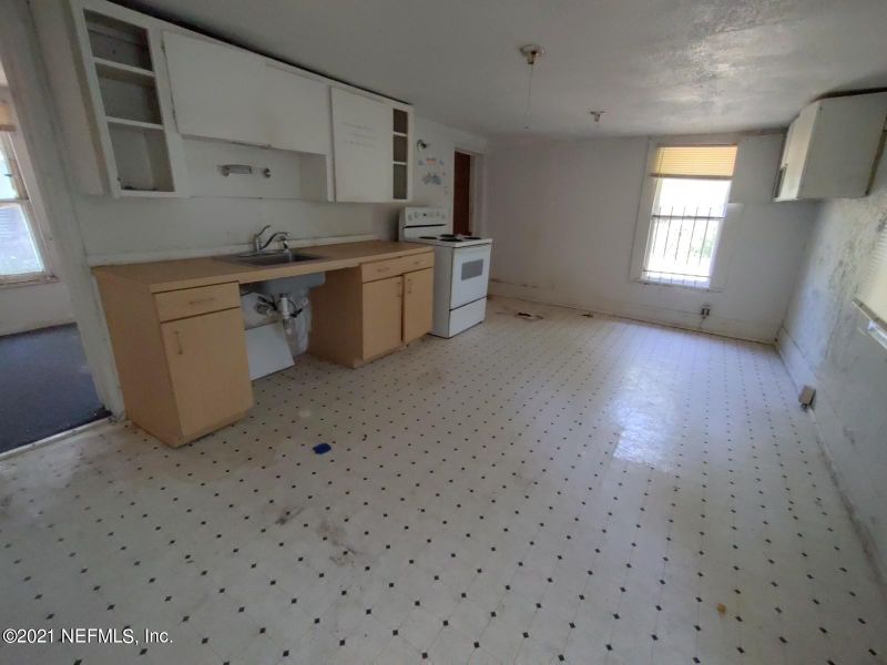 1219 Winthrop St, Jacksonville, FL 32206