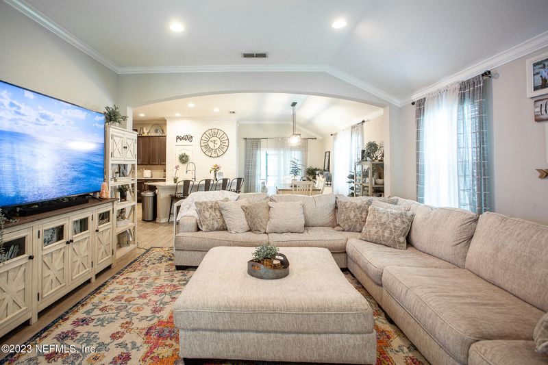 122 Balmoral Castle Dr, St Johns, FL 32259