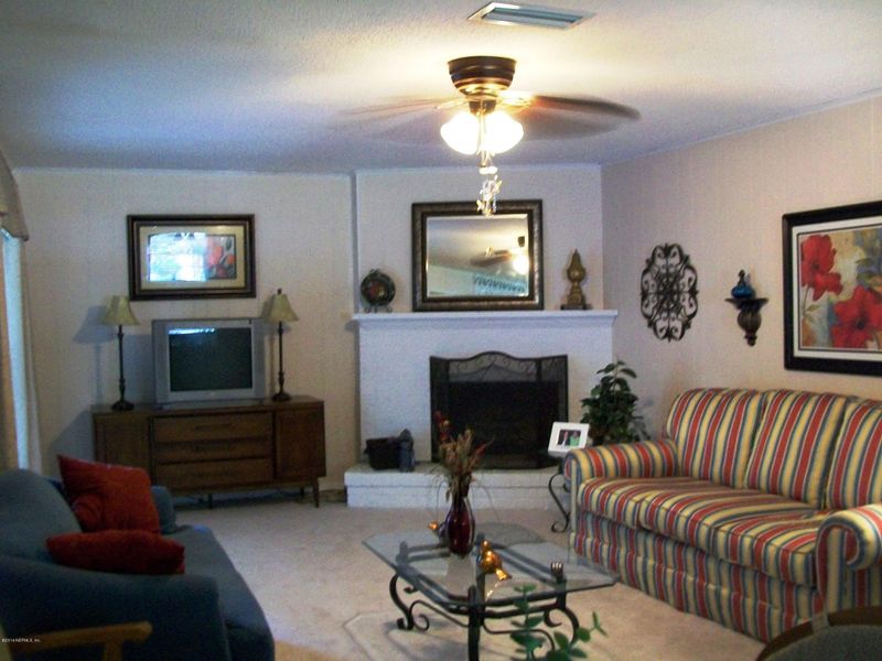 1220 Lemonwood Rd, St Johns, FL 32259