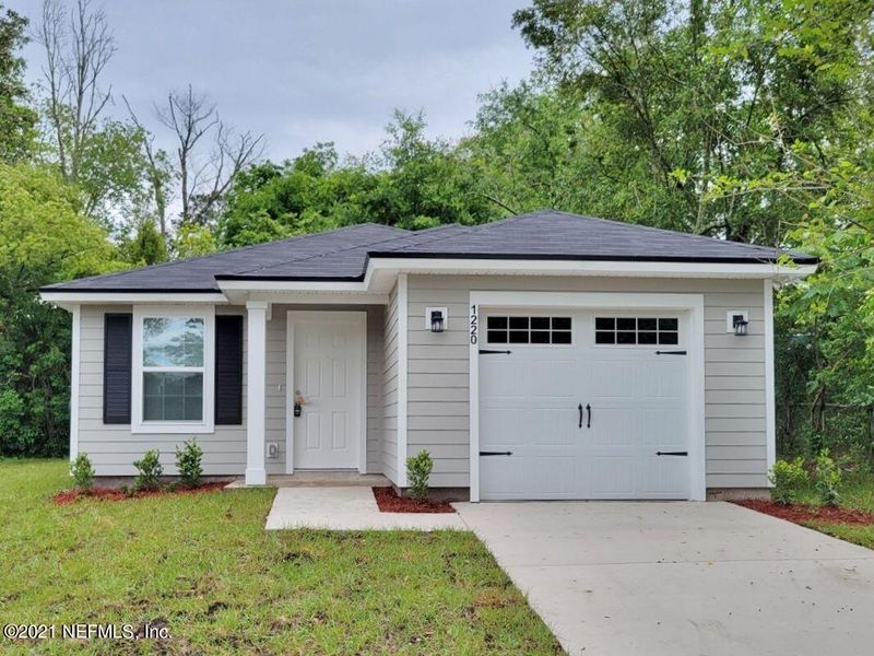 1220 Ribault River Dr, Jacksonville, FL 32208