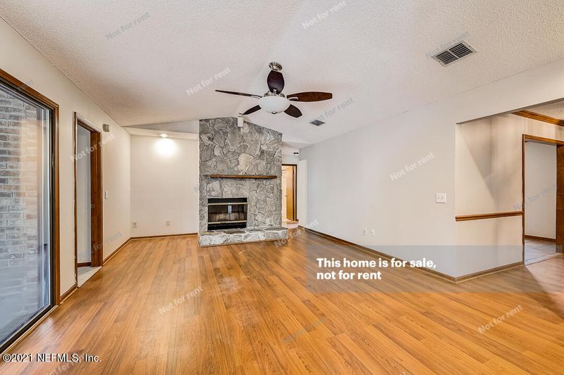 12249 Dove Ridge Dr, Jacksonville, FL 32225