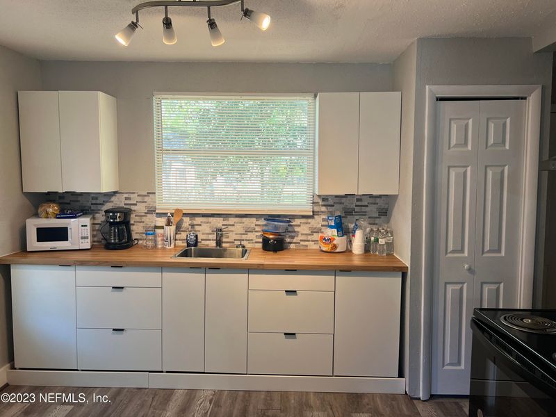 1225 E 14th St, Jacksonville, FL 32206