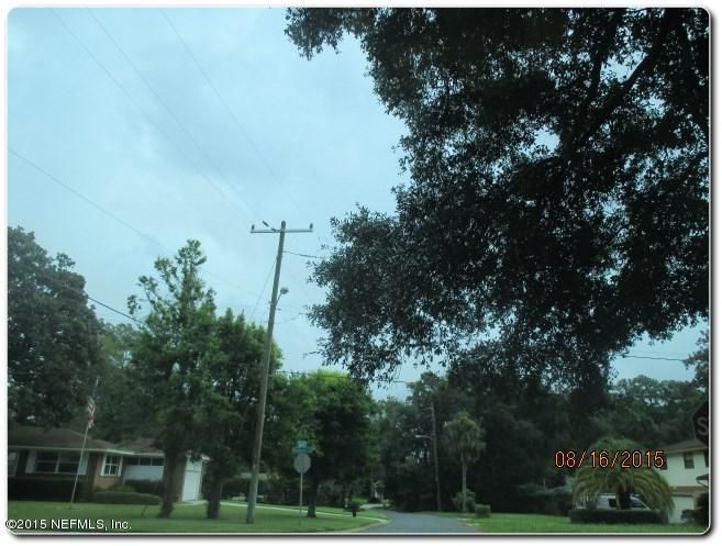 1225 Lamanto Ave E, Jacksonville, FL 32211