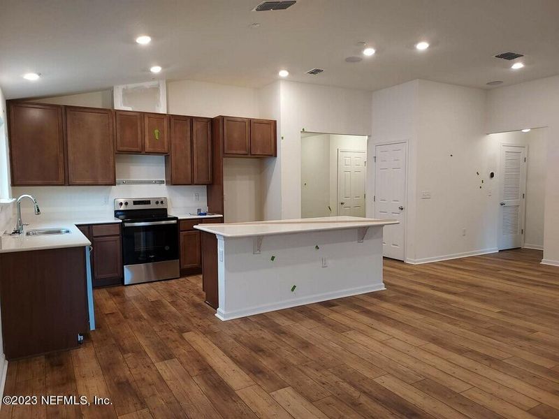 12272 Gillespie Ave, Jacksonville, FL 32218
