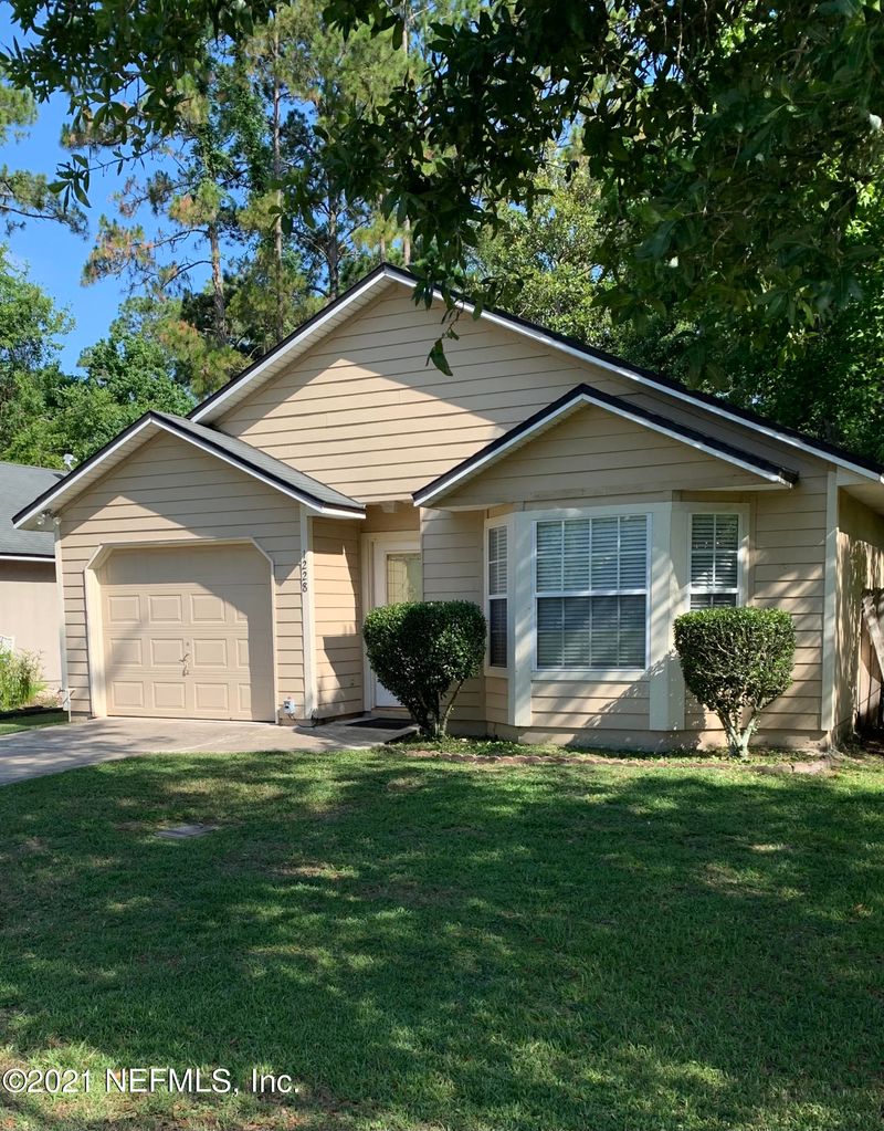 1228 Roslyn Ave, Green Cove Springs, FL 32043