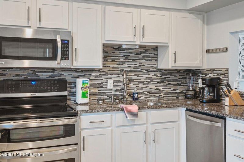 123 13th Ave N, Jacksonville Beach, FL 32250