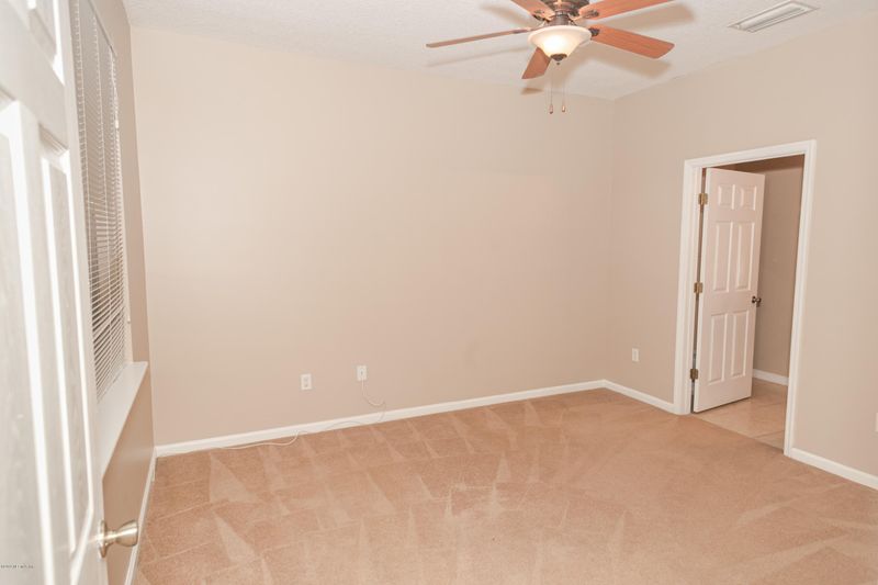 12301 Kernan Forest Blvd #2201, Jacksonville, FL 32225