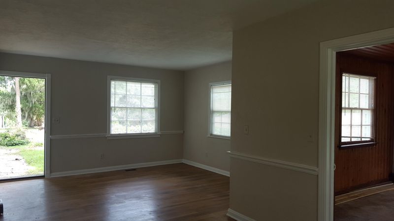1232 Lake Forest Blvd, Jacksonville, FL 32208