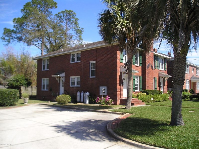 1233 Belmonte Ter, Jacksonville, FL 32207