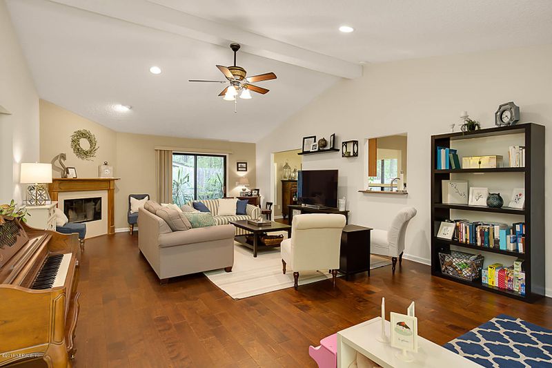 12331 Field Bluff Rd, Jacksonville, FL 32223